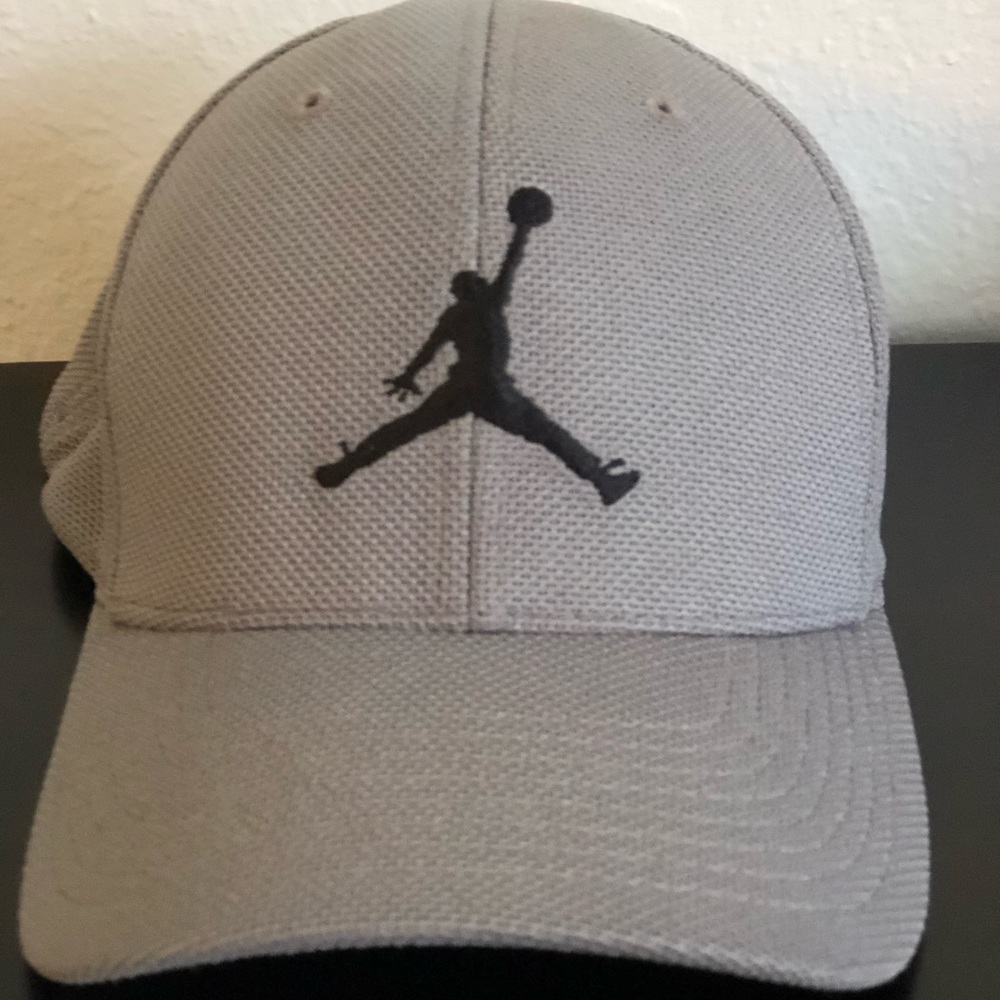 Grey Jordan stretch fit hat
